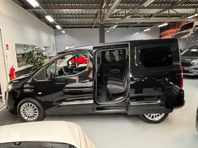 Toyota ProAce CITY VERSO 1.2 Turbo Live 2021 Benzine 3