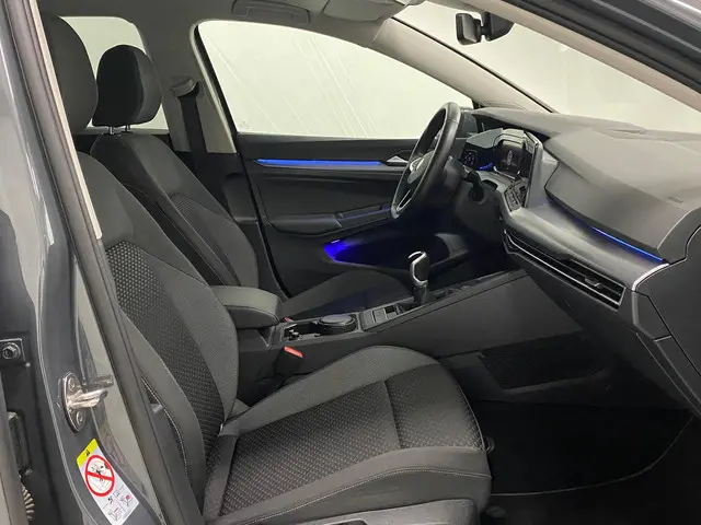 Volkswagen Golf 1.5 eTSI Active 2023 Benzine 41