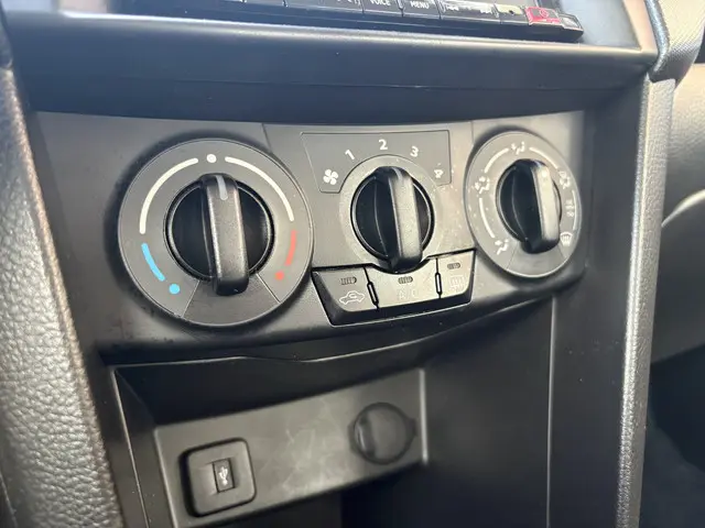 Suzuki Swift 1.2 Style EASSS 2015 Benzine 14