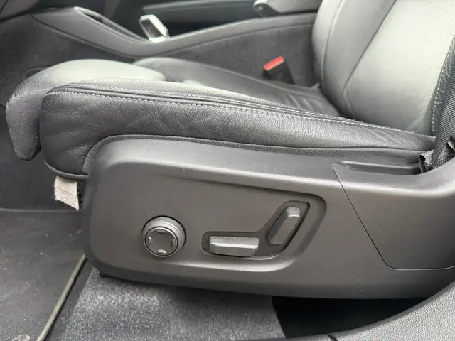 Volvo XC40 1.5 T4 Plug-in hybrid 2023 Hybride Benzine 21