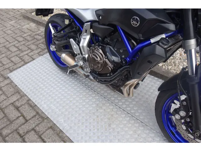 Yamaha MT 07 ABS 2016 Benzine 8