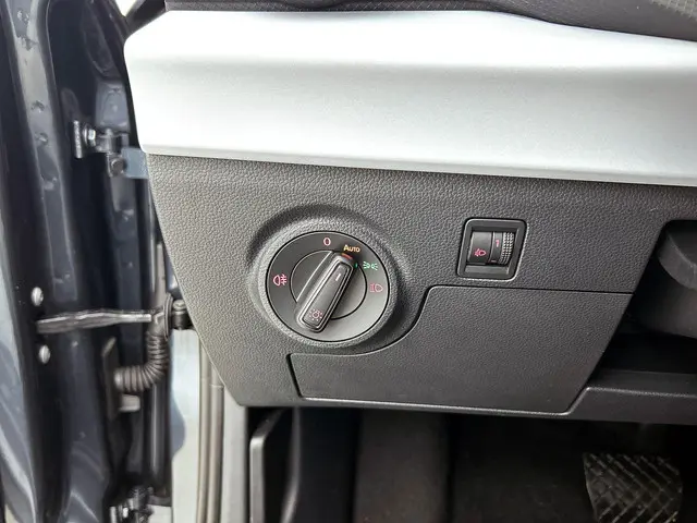 SEAT Arona 1.0 EcoTSI Style Connect 2024 Benzine 23