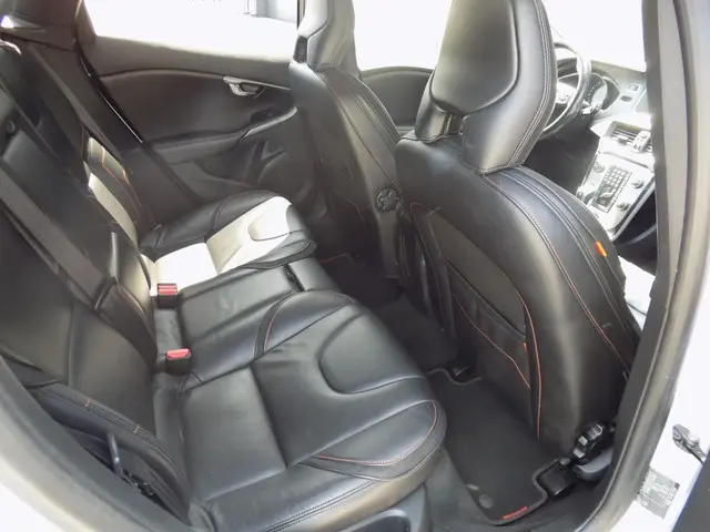 Volvo V40 1.6 T2 Ocean Race 2014 Benzine 13