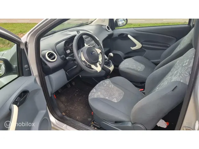 Ford Ka 1.2 Champions Edition start/stop 2012 Benzine 7
