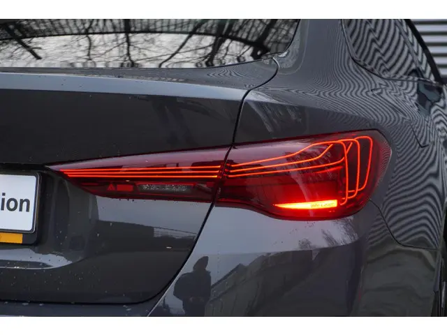 BMW i4 eDrive35 2025 Elektrisch 23