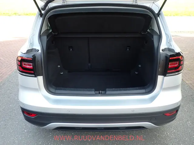 Volkswagen T-Cross 1.0 TSI 2021 Benzine 26