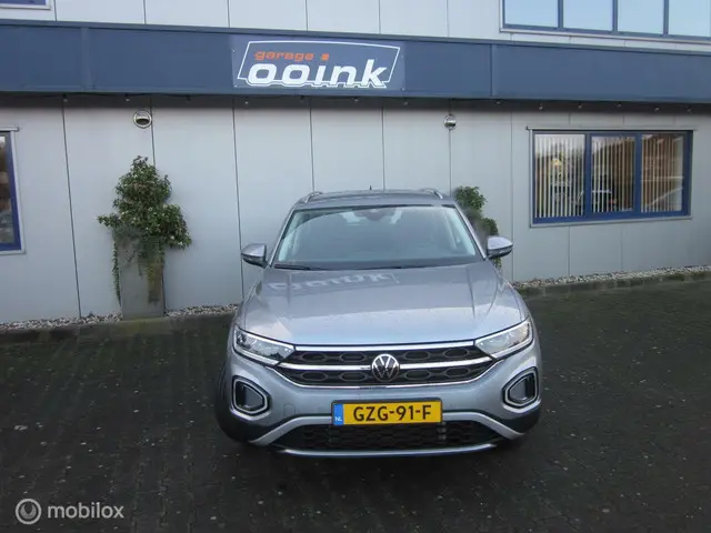 Volkswagen T-Roc 1.5 TSI Life Business 2023 Benzine 3
