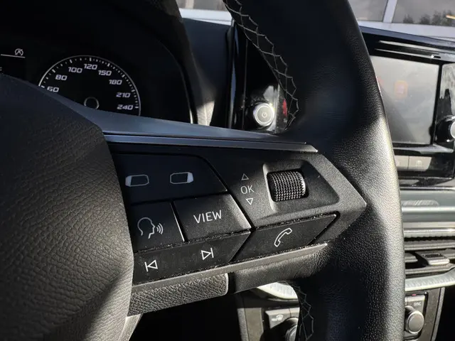 SEAT Arona 1.0 TSI Xperience Connect 2022 Benzine 7