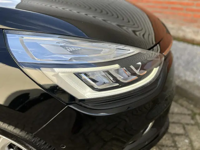 Renault Clio Estate 0.9 TCe Intens 2018 Benzine 23