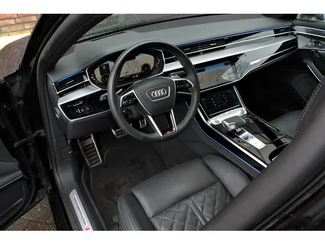 Audi A8 60 TFSI e quattro 2022 Hybride Benzine 8