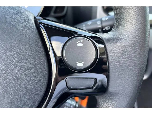 Toyota Aygo 1.0 VVT-i x-joy cabrio 2021 Benzine 13