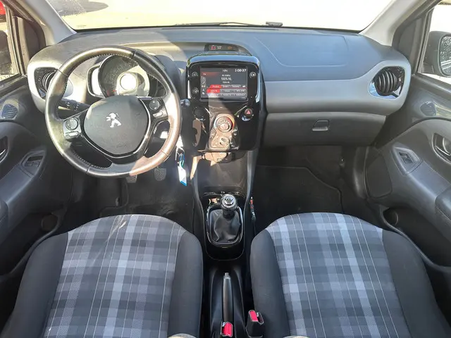 Peugeot 108 1.0 e-VTi Allure 5 deurs , airco 2019 Benzine 7