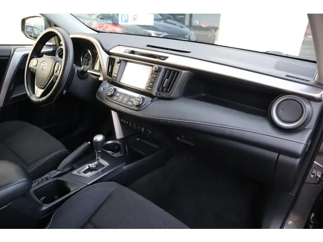 Toyota RAV4 2.5 HYBRID DYNAMIC 2017 Hybride Benzine 18