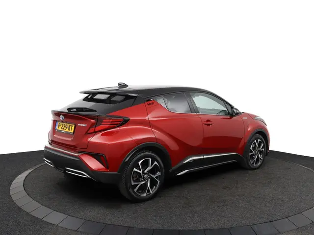 Toyota C-HR 2