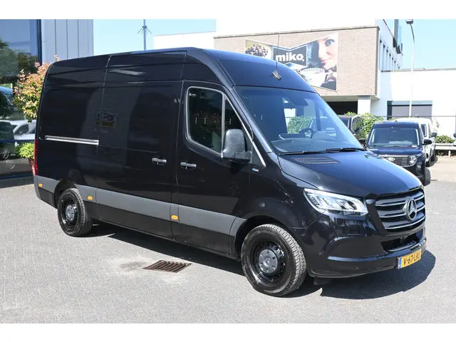 Mercedes-Benz Sprinter 319 CDI 3.0 V6 L2H2 2021 Diesel 10