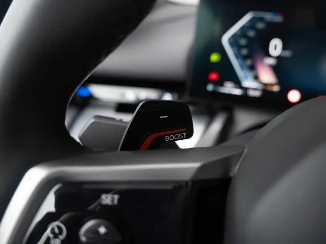 BMW 5 Serie Touring 520i 2025 Benzine 28