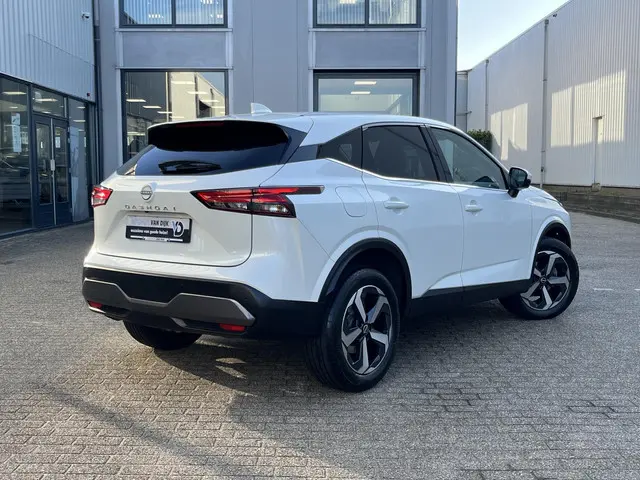 Nissan QASHQAI 1.3 MHEV Xtronic N-Connecta 2024 Benzine 2