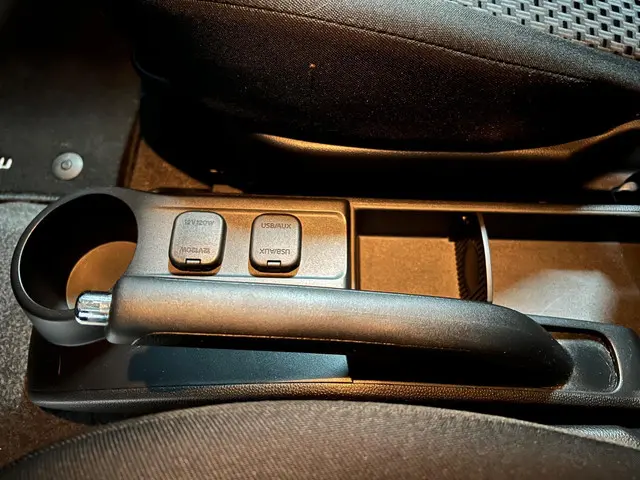 Mazda 2 1.3 BIFUEL GT AIRCO / NAP / LM VELGEN 2013 LPG/Gas 24