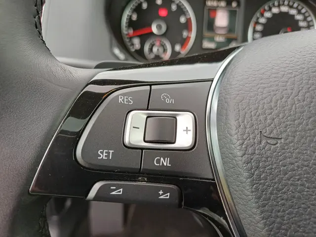 Volkswagen Sharan 2.0 TSI Highline 7 Pers. 2016 Benzine 63