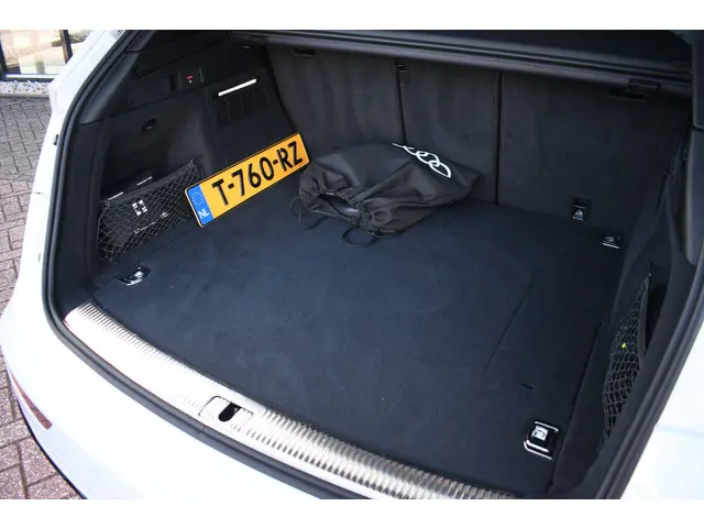 Audi Q5 50 TFSI e S-Edition 2023 Hybride Benzine 27