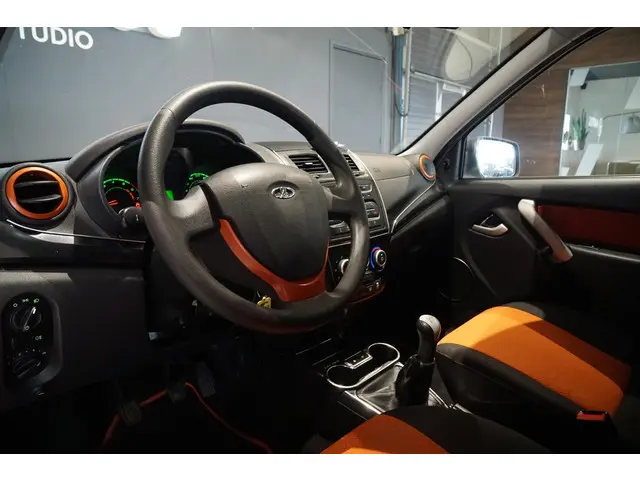 Lada Kalina Cross 2194 2016 Benzine 4