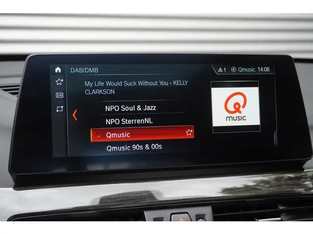 BMW X1 xDrive25e 2022 Hybride Benzine 29