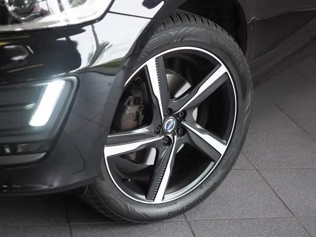 Volvo XC60 3.0 T6 AWD Summum 2015 Benzine 25