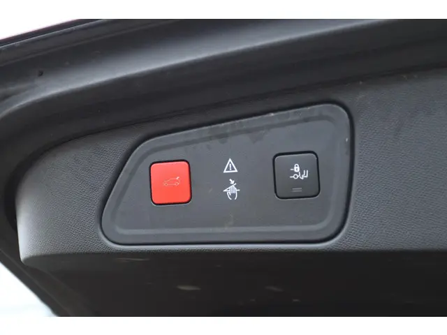 Peugeot 3008 1.2 PT GT LINE 2017 Benzine 36