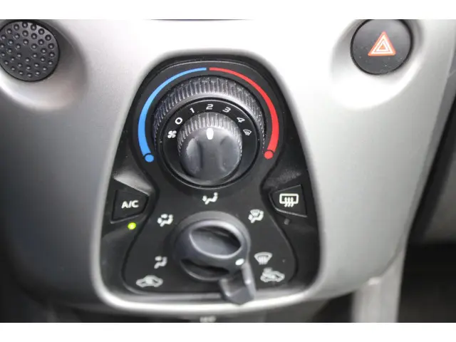 Toyota Aygo 1.0 VVT-i x 2017 Benzine 20