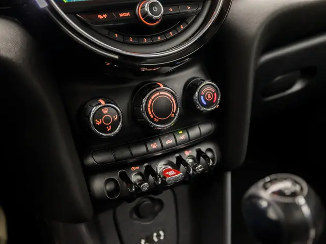 MINI Cooper Mini 1.5 Sport 2015 Benzine 9