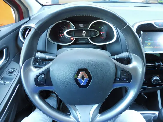 Renault Clio Estate 1.5 dCi ECO Limited 2016 Diesel 10