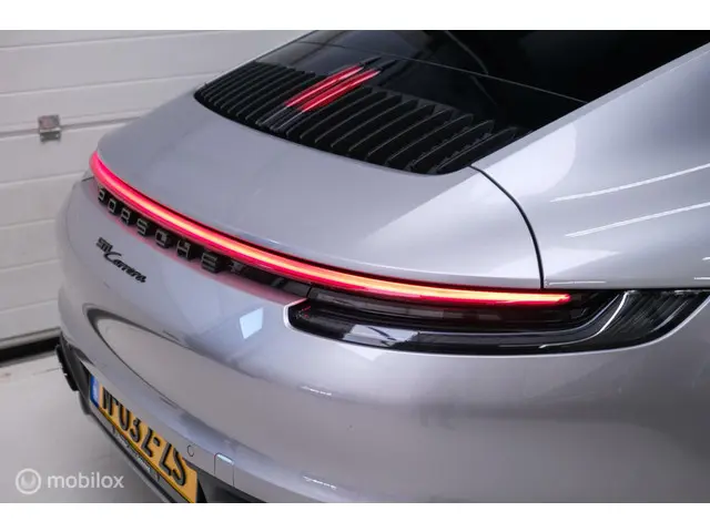 Porsche 911 3.0 Carrera 2020 Benzine 45