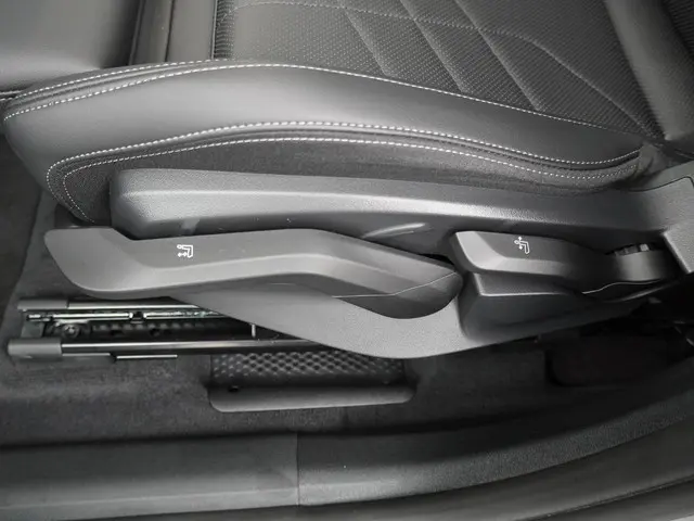 BMW X1 sDrive18i 2025 Benzine 25