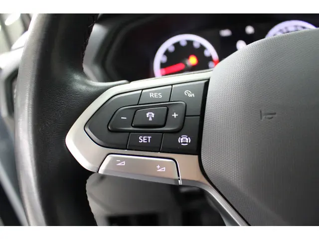 Volkswagen T-Cross 1.0 TSI T-Cross 2021 Benzine 14