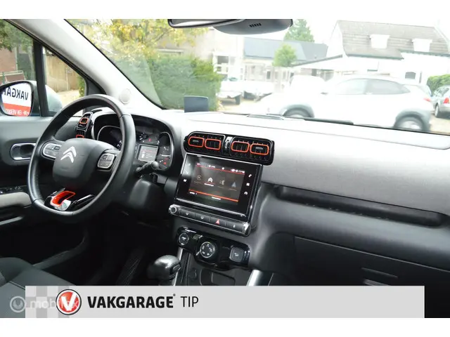 Citroën C3 Aircross 1.2 PureTech S&S Shine 2018 Benzine 14