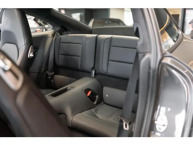 Porsche 911 3.4 Carrera 4 2015 Benzine 33