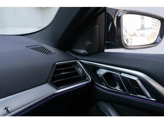 BMW 4 Serie Coupé 420d High Executive 2022 Diesel 61