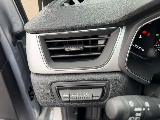 Renault Captur TCe 90 techno 2023 Benzine 12