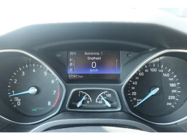 Ford Focus Wagon 1.0 First Edition 2015 Benzine 17