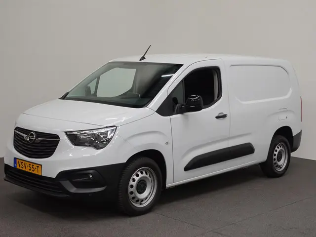Opel Combo 1.5D L2H1 Standaard 2022 Diesel 30
