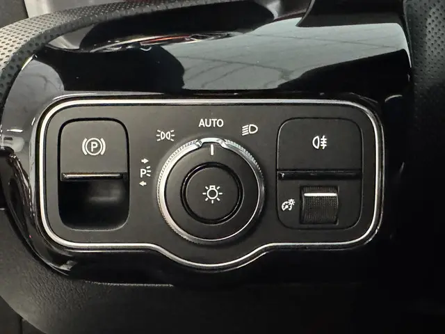 Mercedes-Benz CLA 220 AMG-LINE 4-MATIC 2019 Benzine 19