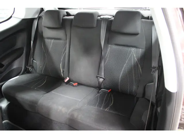 Peugeot 208 1.4 VTi Active 2012 Benzine 6