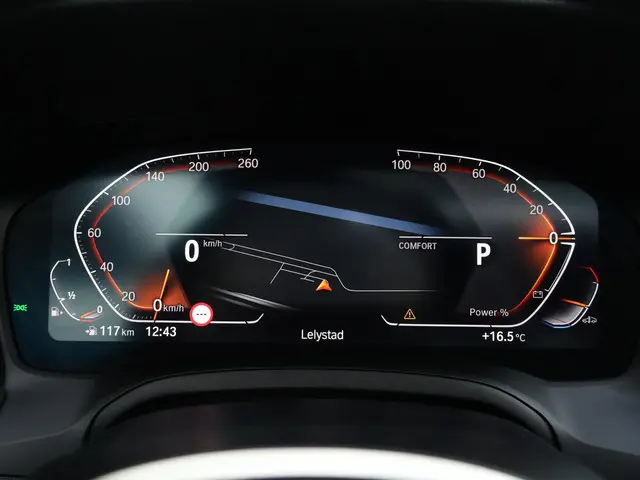 BMW 3 Serie 320i Executive Edition 2021 Benzine 26