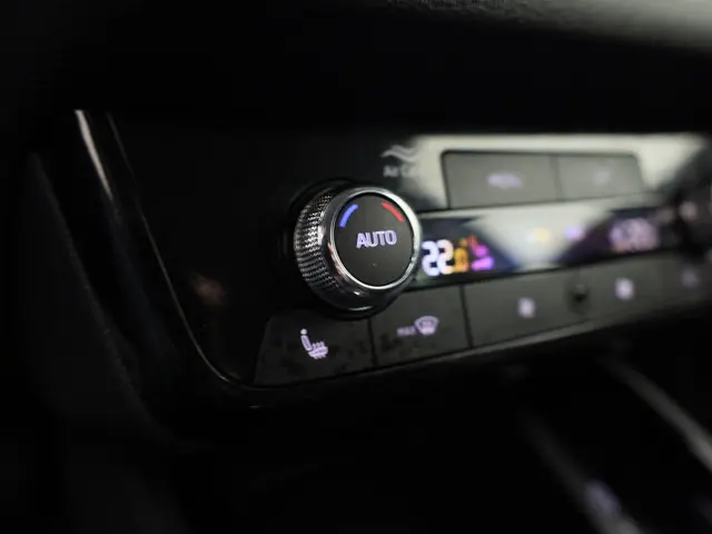 Škoda Kamiq 1.0TSI/115PK Selection DSG 2025 Benzine 7