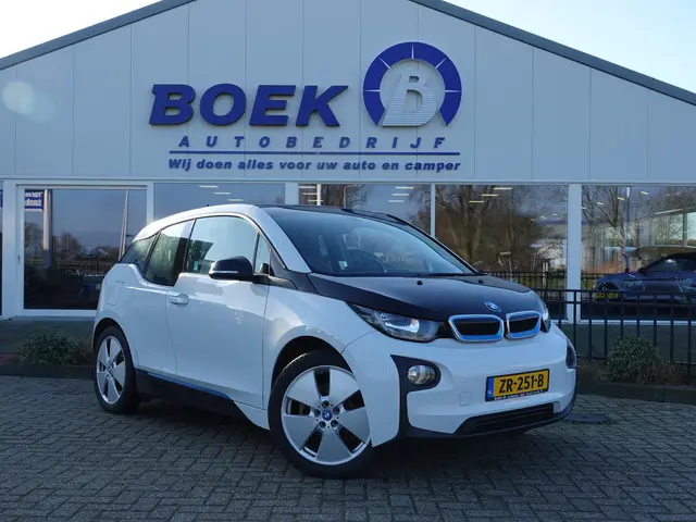 BMW i3