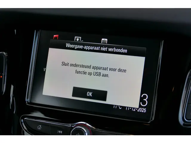 Opel Corsa 1.4 Favourite 2018 Benzine 23