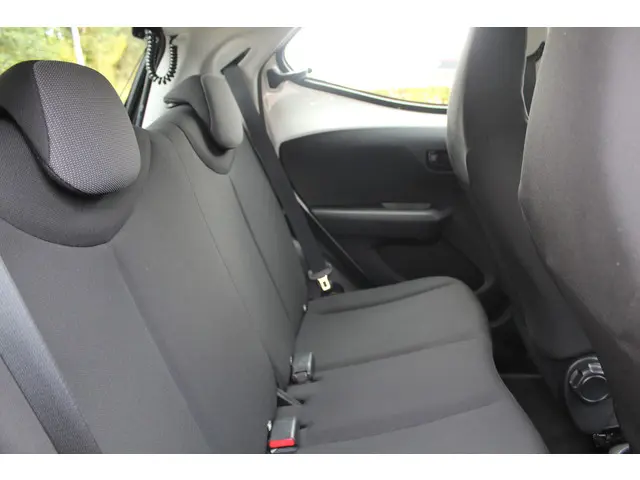 Toyota Aygo 1.0 VVT-i x-fun 2021 Benzine 15