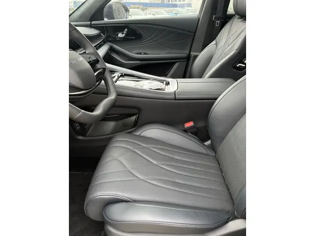 Omoda 9 SHS 1.5T-GDi SHS-P Premium 2026 Hybride Benzine 22