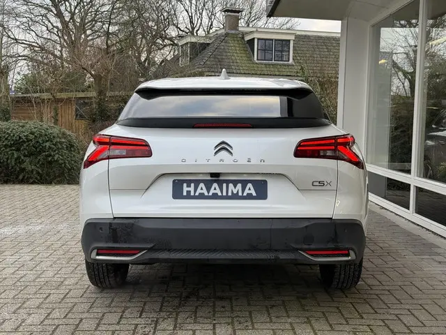 Citroën C5 X 1.6 Turbo Shine 2022 Benzine 17