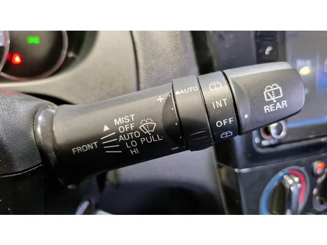 Mitsubishi Space Star 1.2 Connect+ 2024 Benzine 14